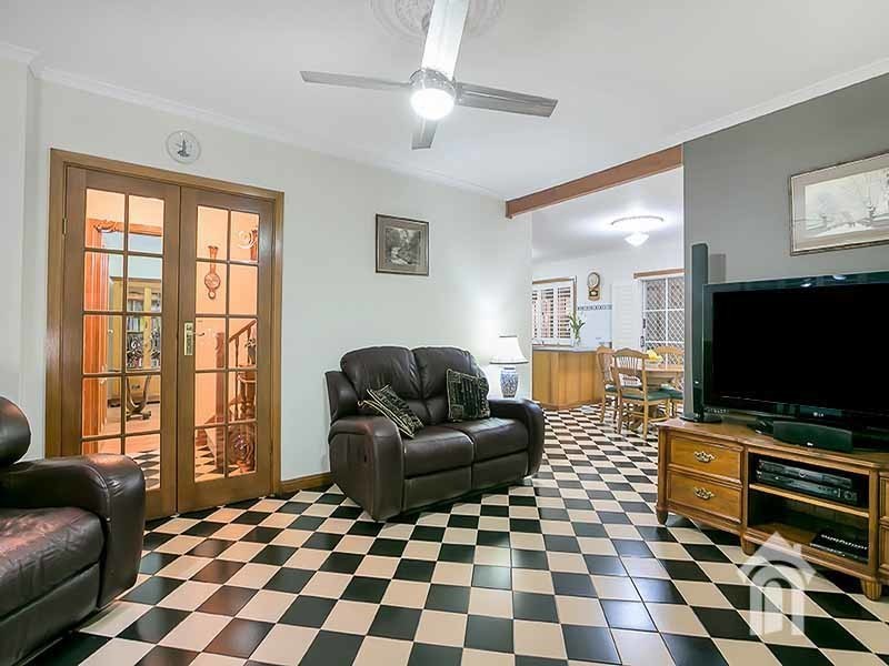 12 Cornwall Court, Woodcroft SA 5162
