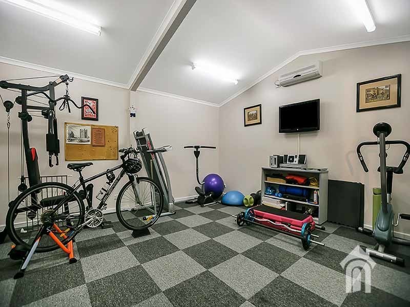 12 Cornwall Court, Woodcroft SA 5162