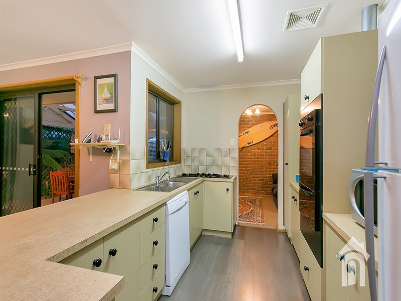 2 Narina Way, Aberfoyle Park SA 5159