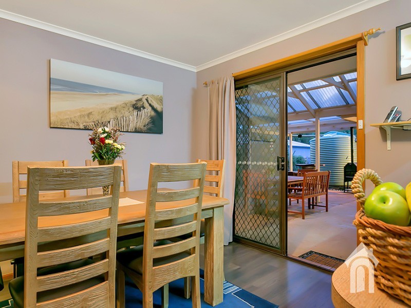 2 Narina Way, Aberfoyle Park SA 5159