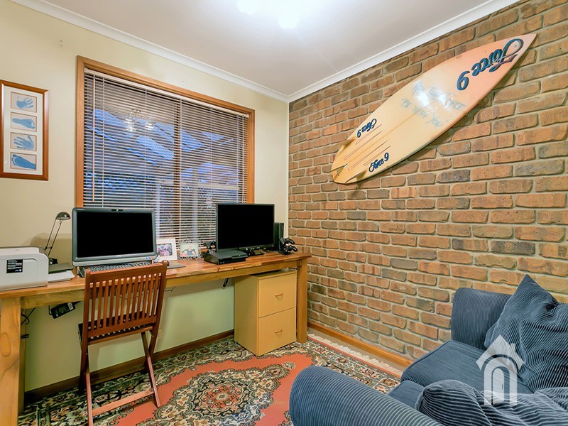 2 Narina Way, Aberfoyle Park SA 5159