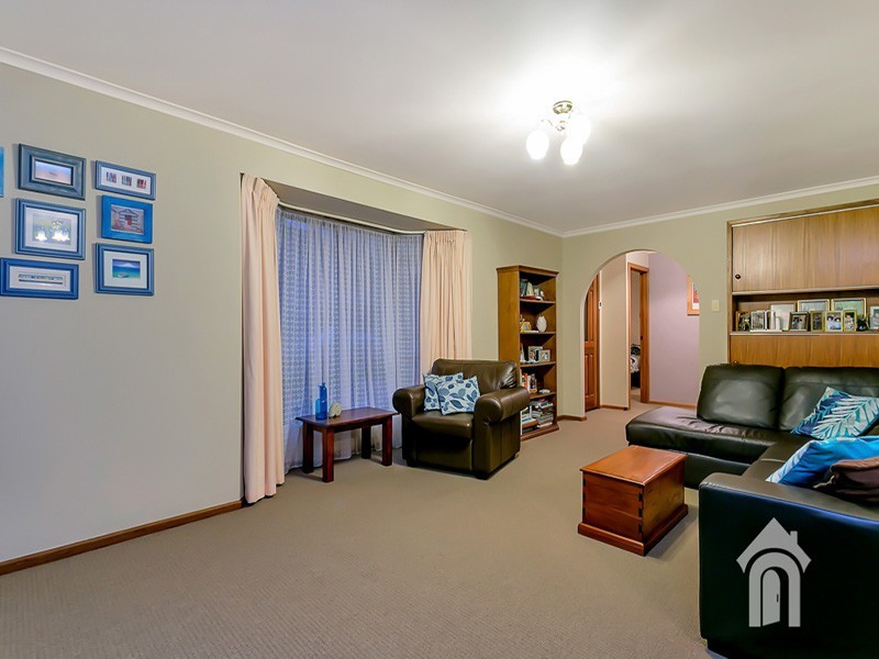 2 Narina Way, Aberfoyle Park SA 5159