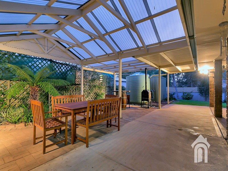 2 Narina Way, Aberfoyle Park SA 5159