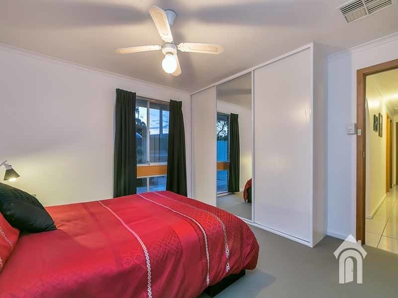 6 Bramley Court, Huntfield Heights SA 5163