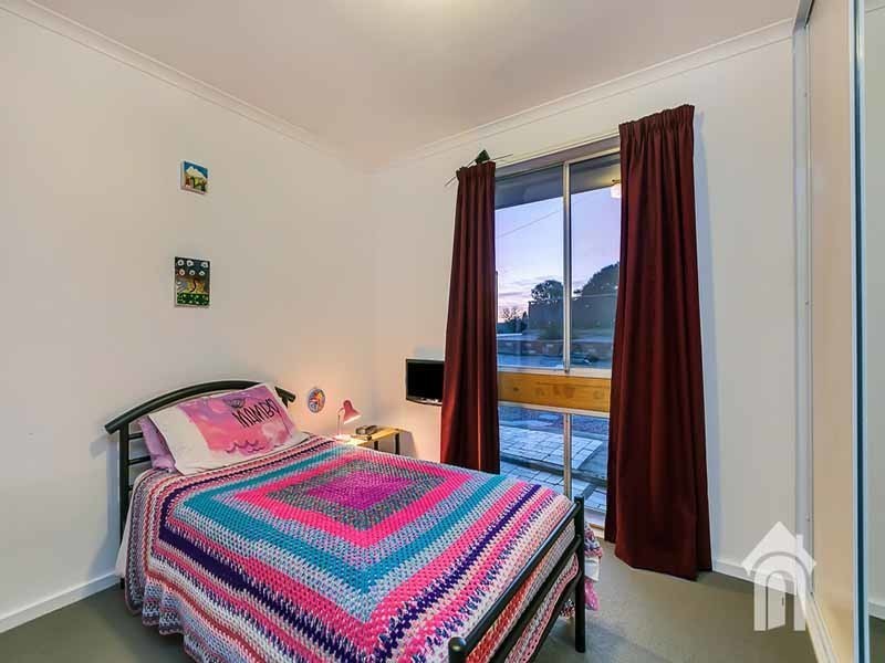 6 Bramley Court, Huntfield Heights SA 5163