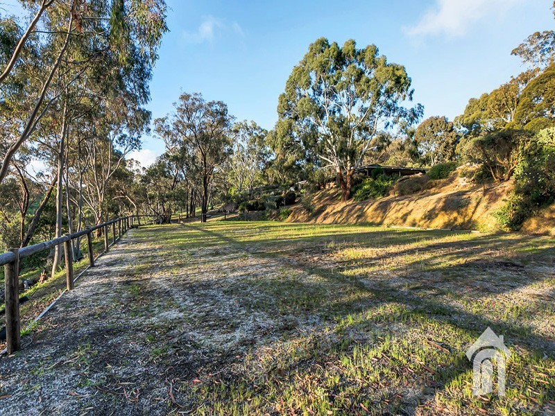 336 Piggott Range Road, Onkaparinga Hills SA 5163