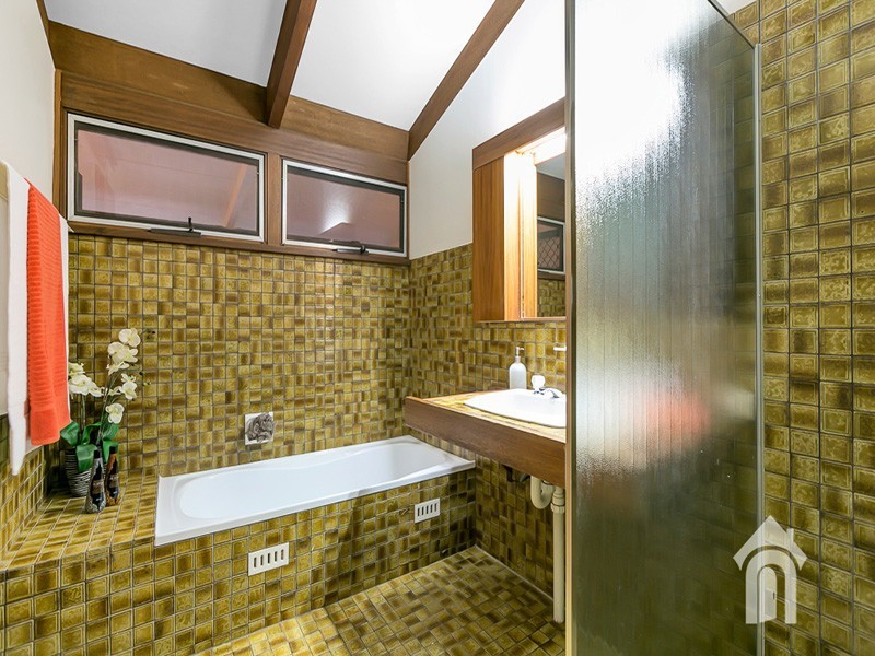 336 Piggott Range Road, Onkaparinga Hills SA 5163