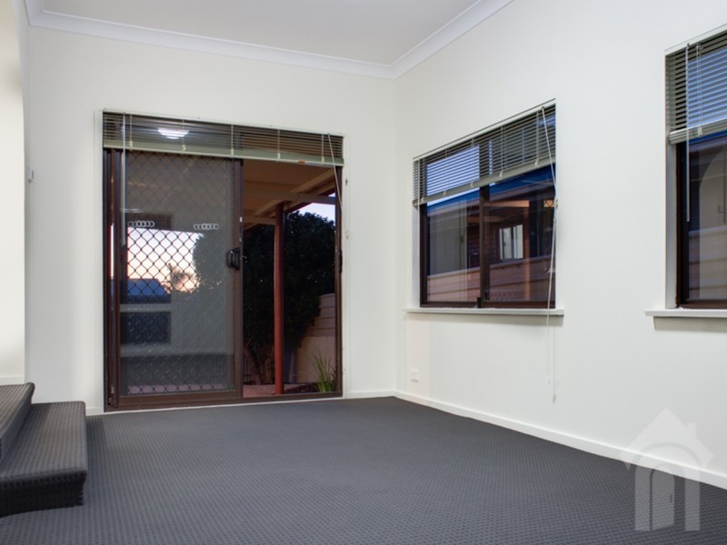 17 Salisbury Avenue, Morphett Vale SA 5162