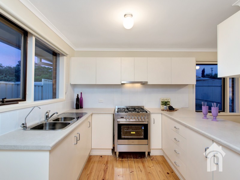 28 Selina Street, Morphett Vale SA 5162