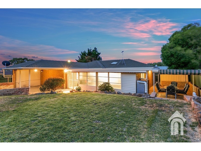 8 Leslie Court, Morphett Vale SA 5162