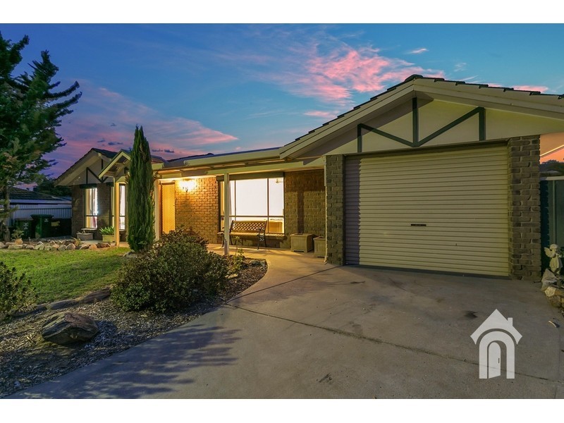 8 Leslie Court, Morphett Vale SA 5162