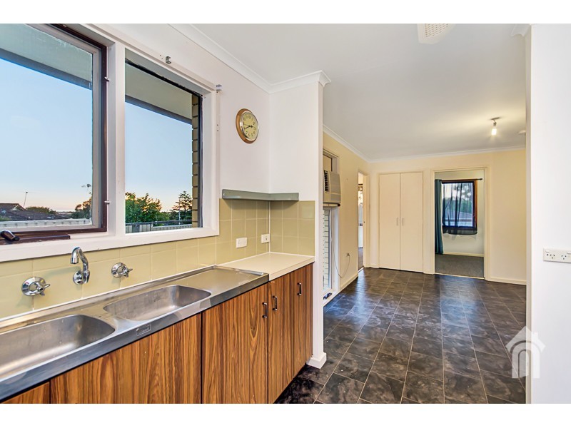 17 Amsterdam Road, Hackham West SA 5163