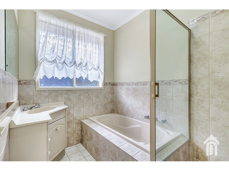 9 Lindsay Court, Aberfoyle Park SA 5159