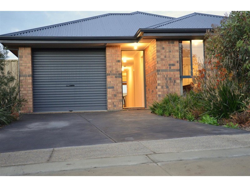 77 Dover Street, Aldinga Beach SA 5173