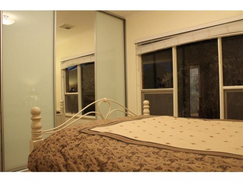15 Roger Road, Morphett Vale SA 5162