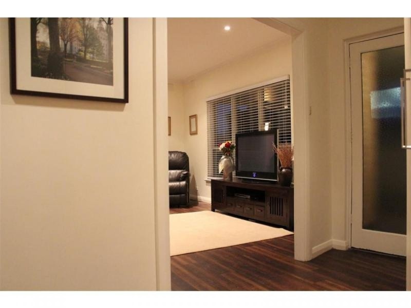 15 Roger Road, Morphett Vale SA 5162