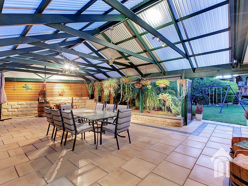 8 Delilah Close, Old Reynella SA 5161