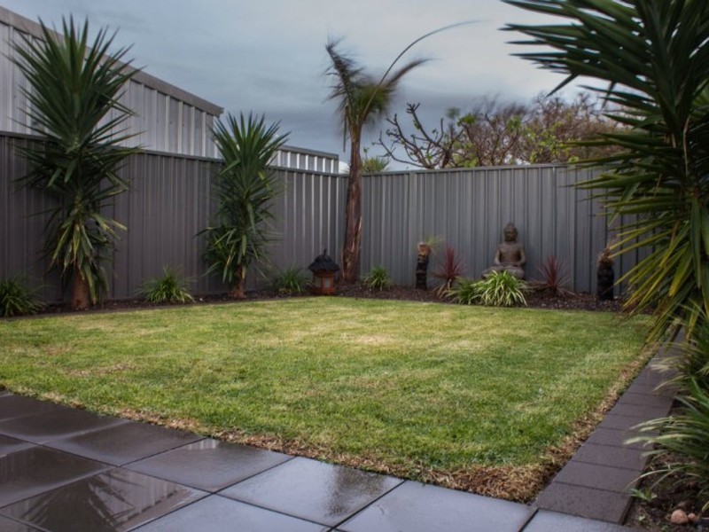 8A Harvey Crescent, Aldinga Beach SA 5173