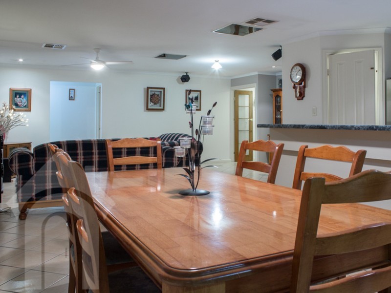 24 Marrington Circuit, Morphett Vale SA 5162