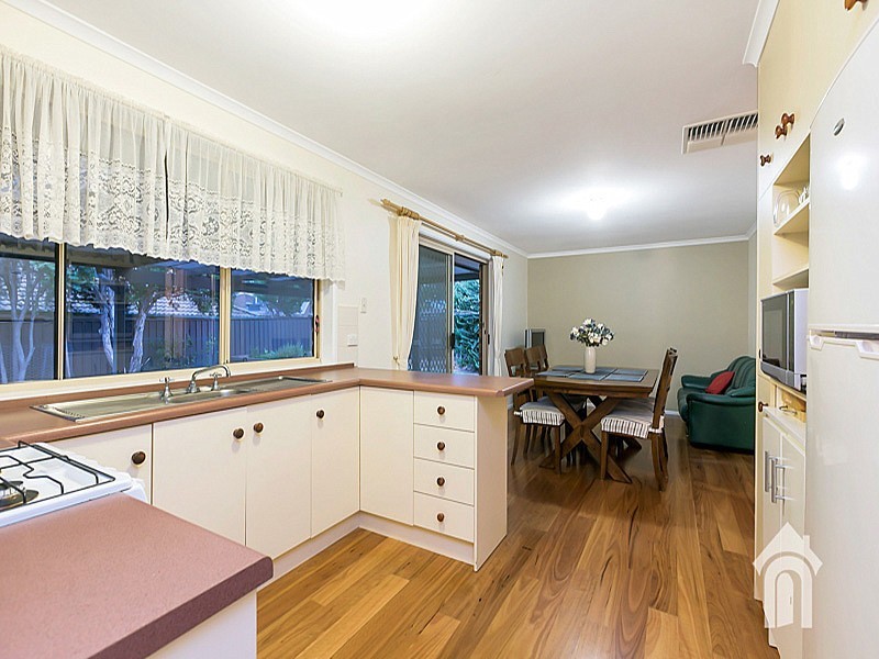 16 Diosma Drive, Morphett Vale SA 5162