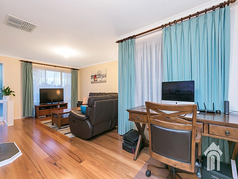 16 Diosma Drive, Morphett Vale SA 5162