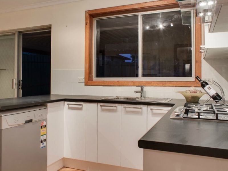 34 Judith Crescent, Morphett Vale SA 5162