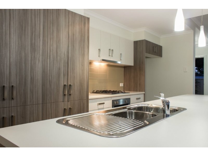 15a Roger Road, Morphett Vale SA 5162