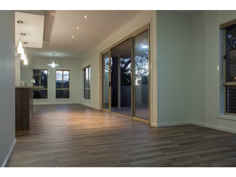 15a Roger Road, Morphett Vale SA 5162