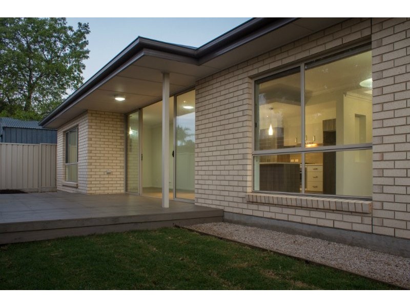 15a Roger Road, Morphett Vale SA 5162