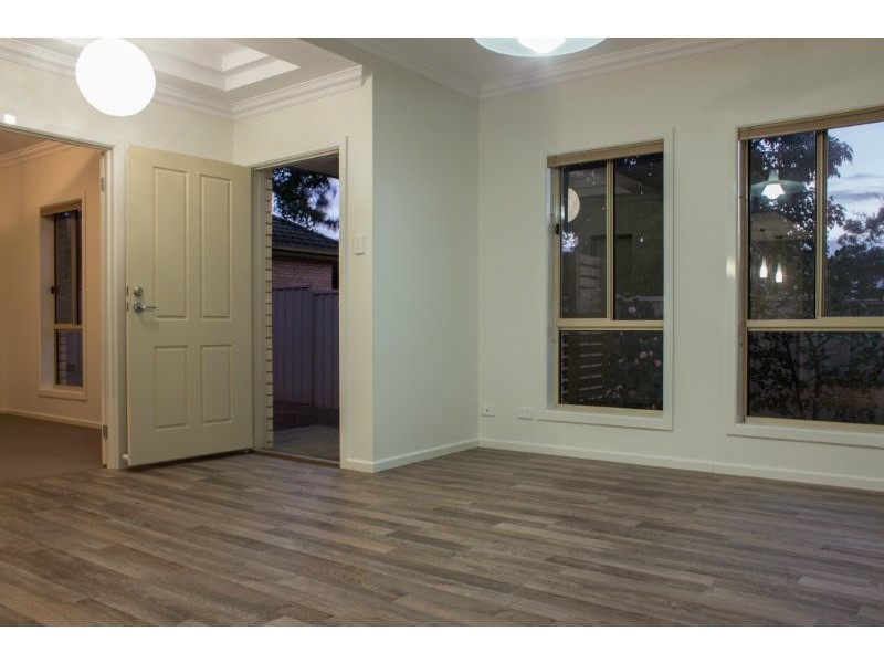 15a Roger Road, Morphett Vale SA 5162