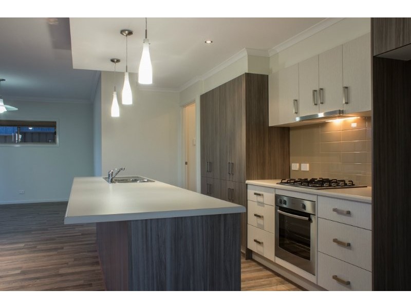 15a Roger Road, Morphett Vale SA 5162