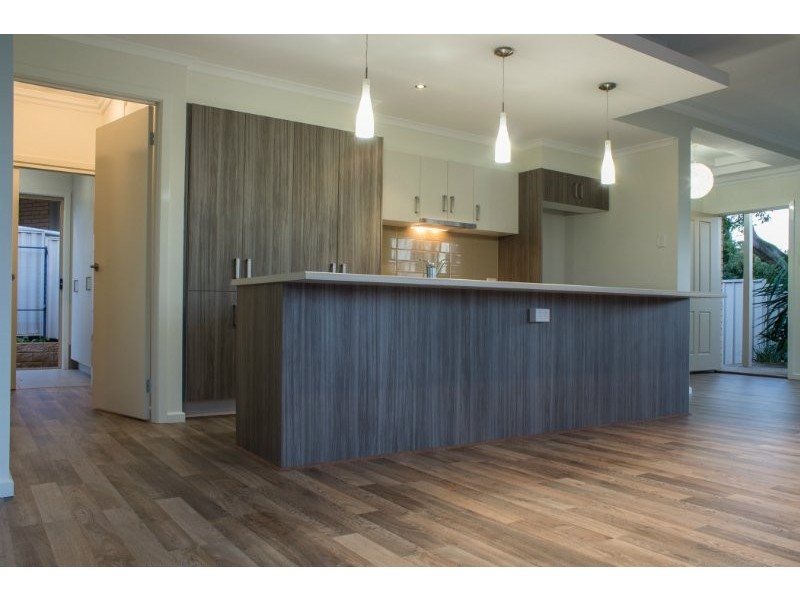 15a Roger Road, Morphett Vale SA 5162