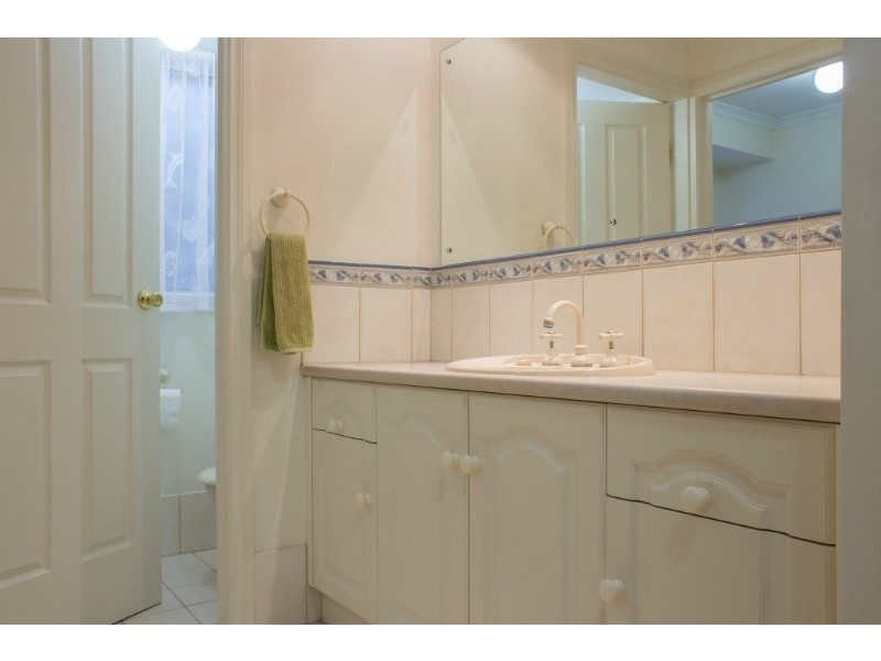 8 Nyrang Circuit, Woodcroft SA 5162