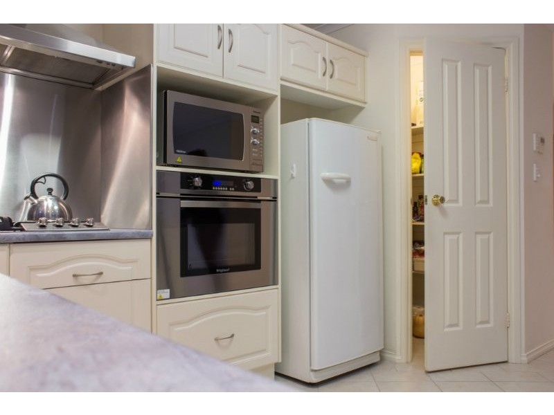 8 Nyrang Circuit, Woodcroft SA 5162