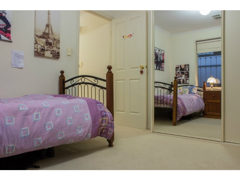 8 Nyrang Circuit, Woodcroft SA 5162