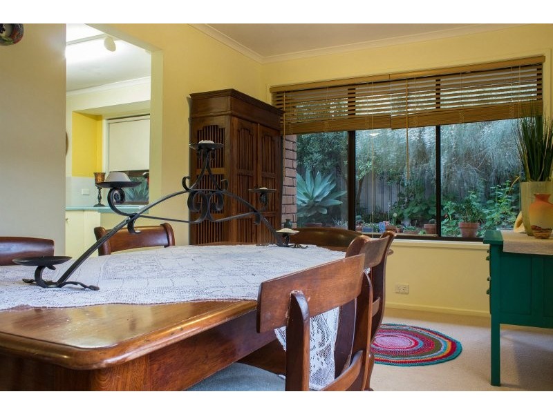 35 Lismore Crescent, Huntfield Heights SA 5163