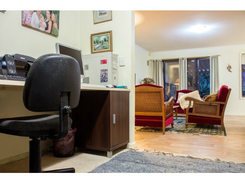 35 Lismore Crescent, Huntfield Heights SA 5163