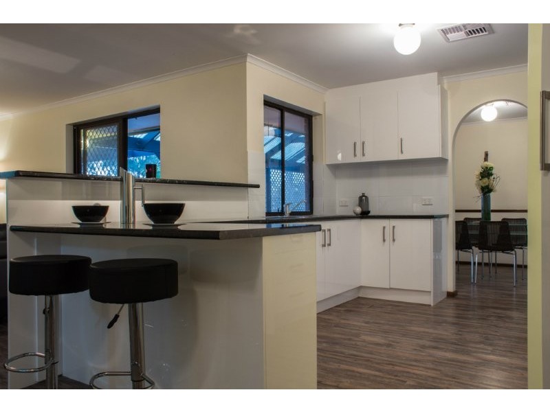 42 Bathurst Avenue, Moana SA 5169