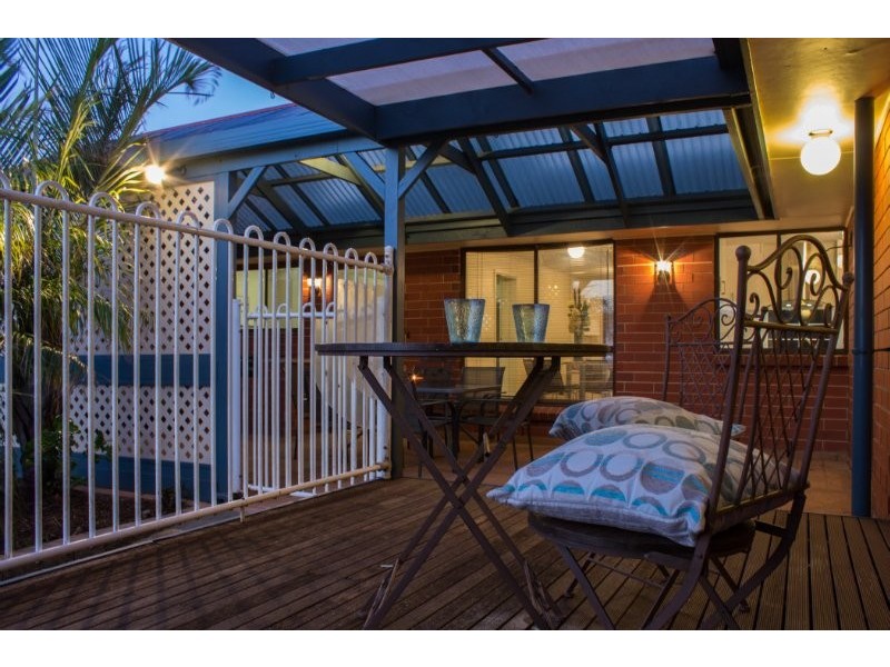 42 Bathurst Avenue, Moana SA 5169