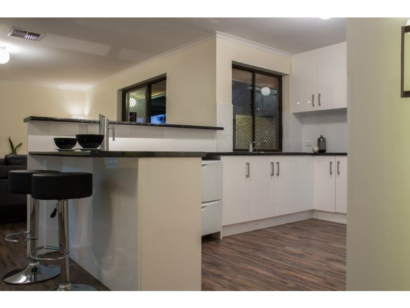 42 Bathurst Avenue, Moana SA 5169