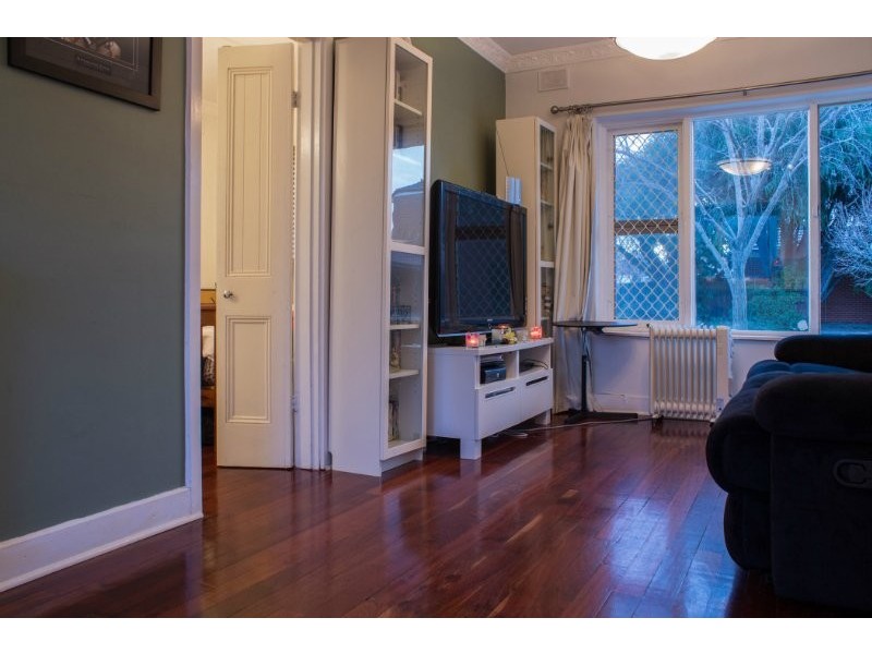 1/8a Jervois Street, Glenelg North SA 5045