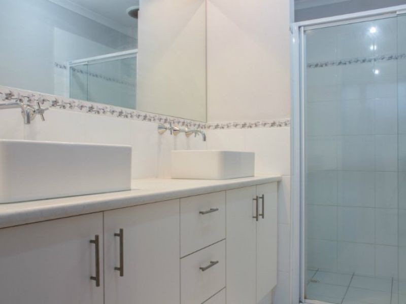 5 Sameden Drive, Noarlunga Downs SA 5168