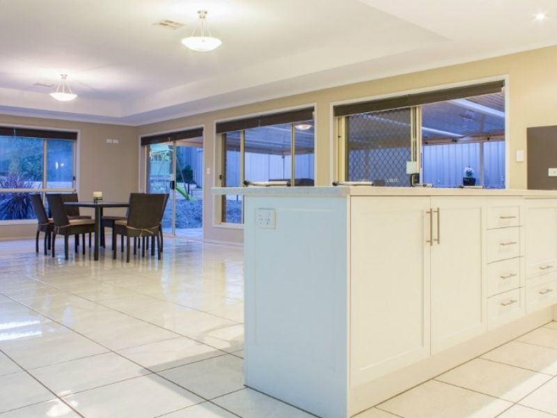 5 Sameden Drive, Noarlunga Downs SA 5168