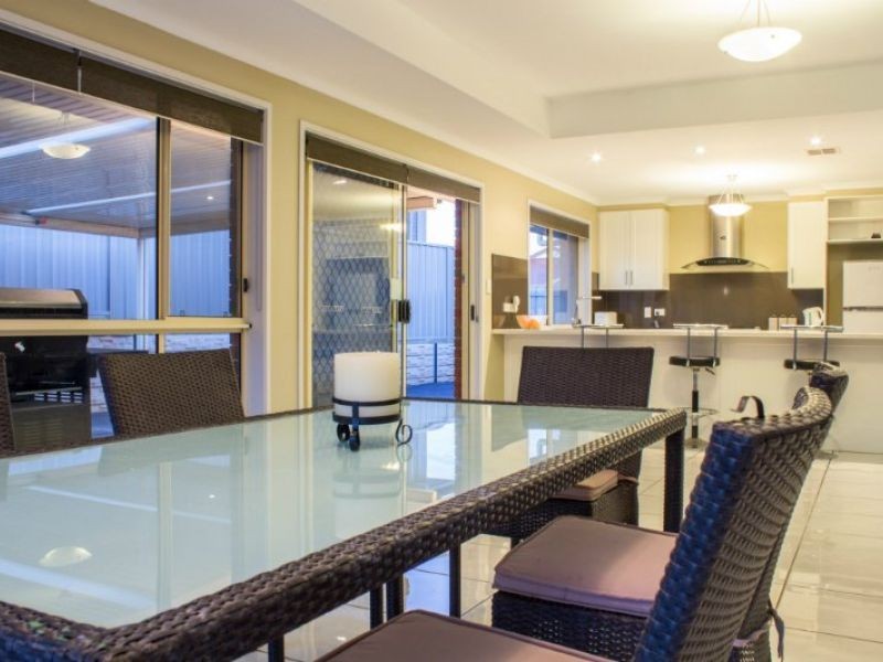 5 Sameden Drive, Noarlunga Downs SA 5168