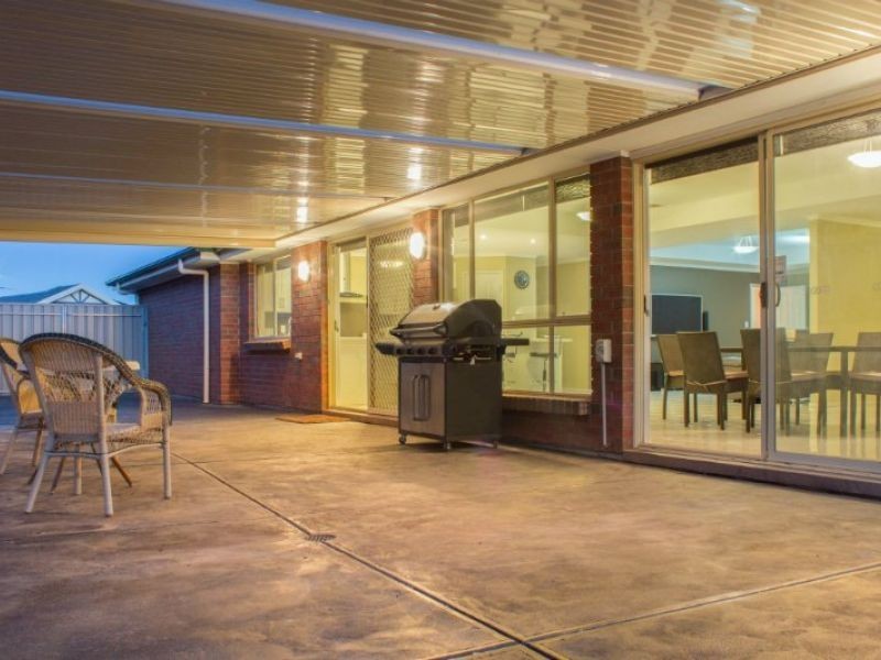 5 Sameden Drive, Noarlunga Downs SA 5168