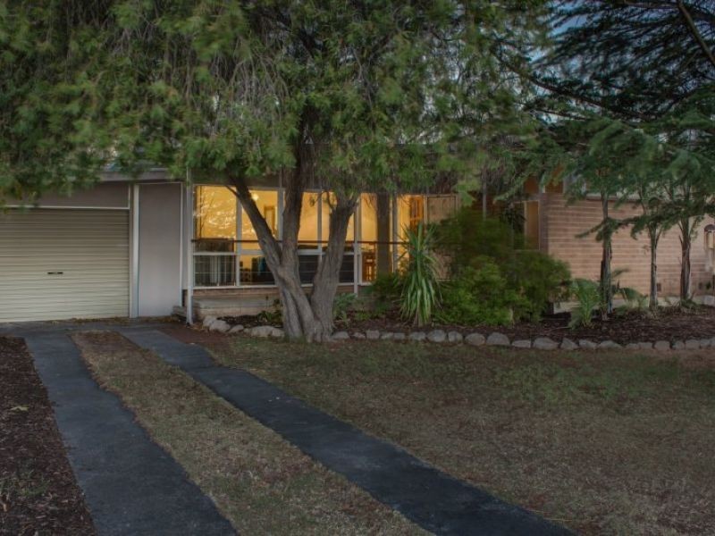 22 Seaview Road, Morphett Vale SA 5162