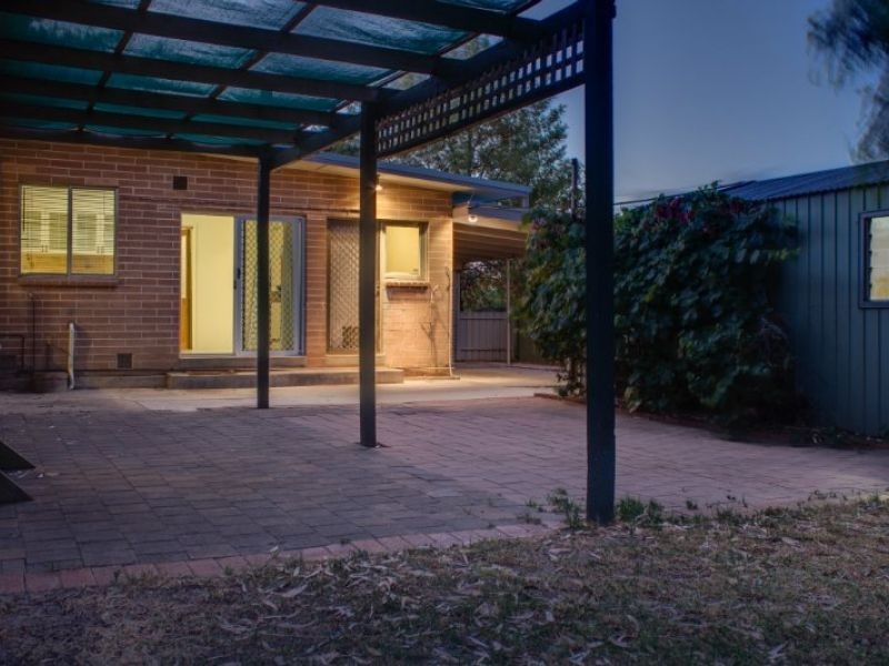 22 Seaview Road, Morphett Vale SA 5162
