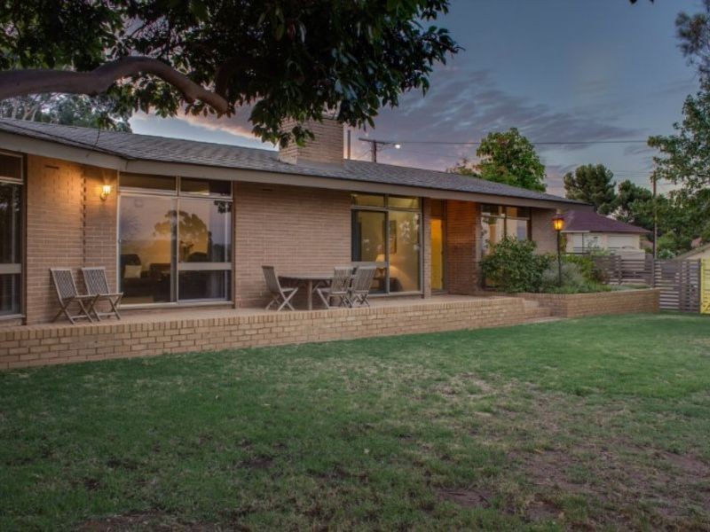 4 Ridge Court, Morphett Vale SA 5162