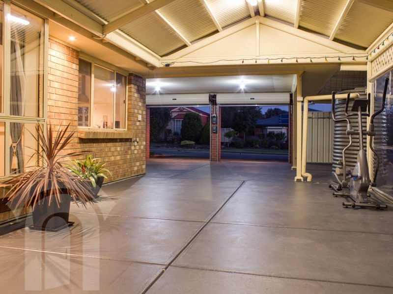 24 Marrington Circuit, Morphett Vale SA 5162
