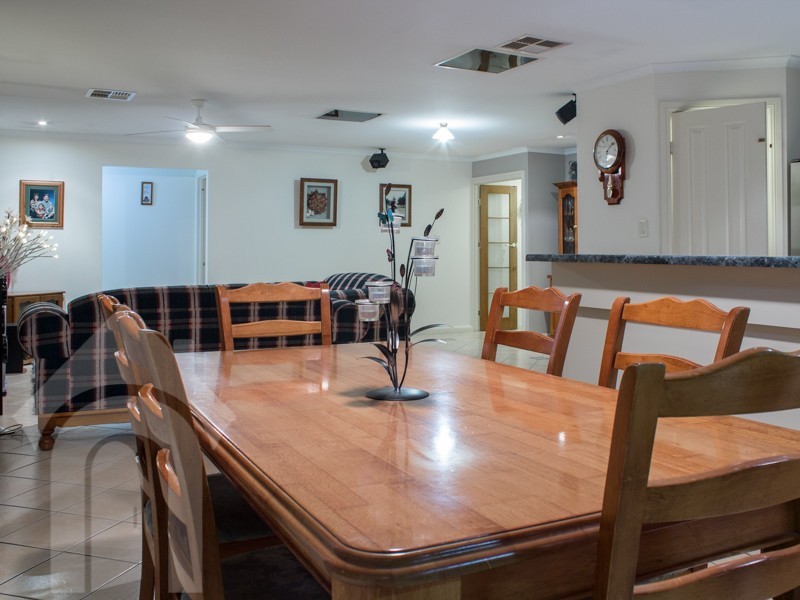 24 Marrington Circuit, Morphett Vale SA 5162